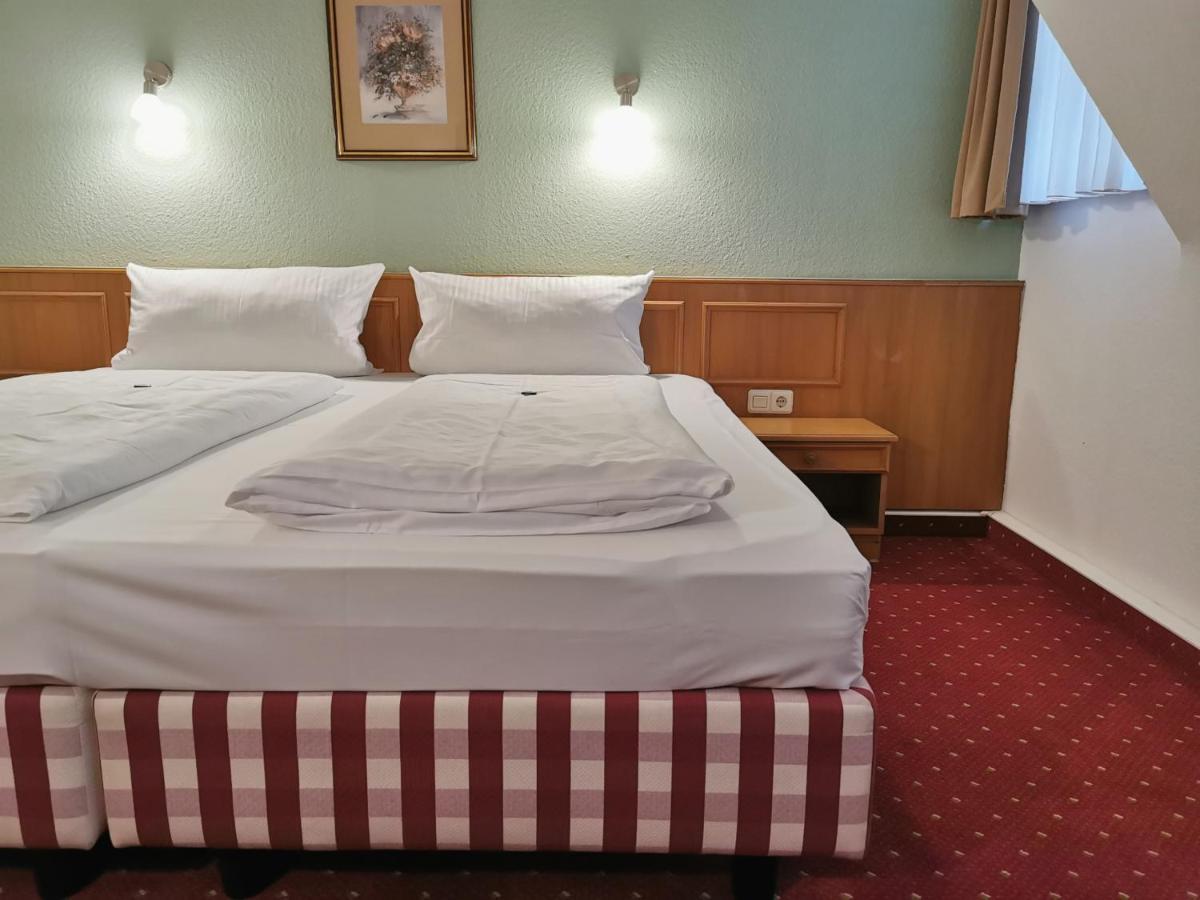 Landhotel Oelmuehle Mombris Esterno foto