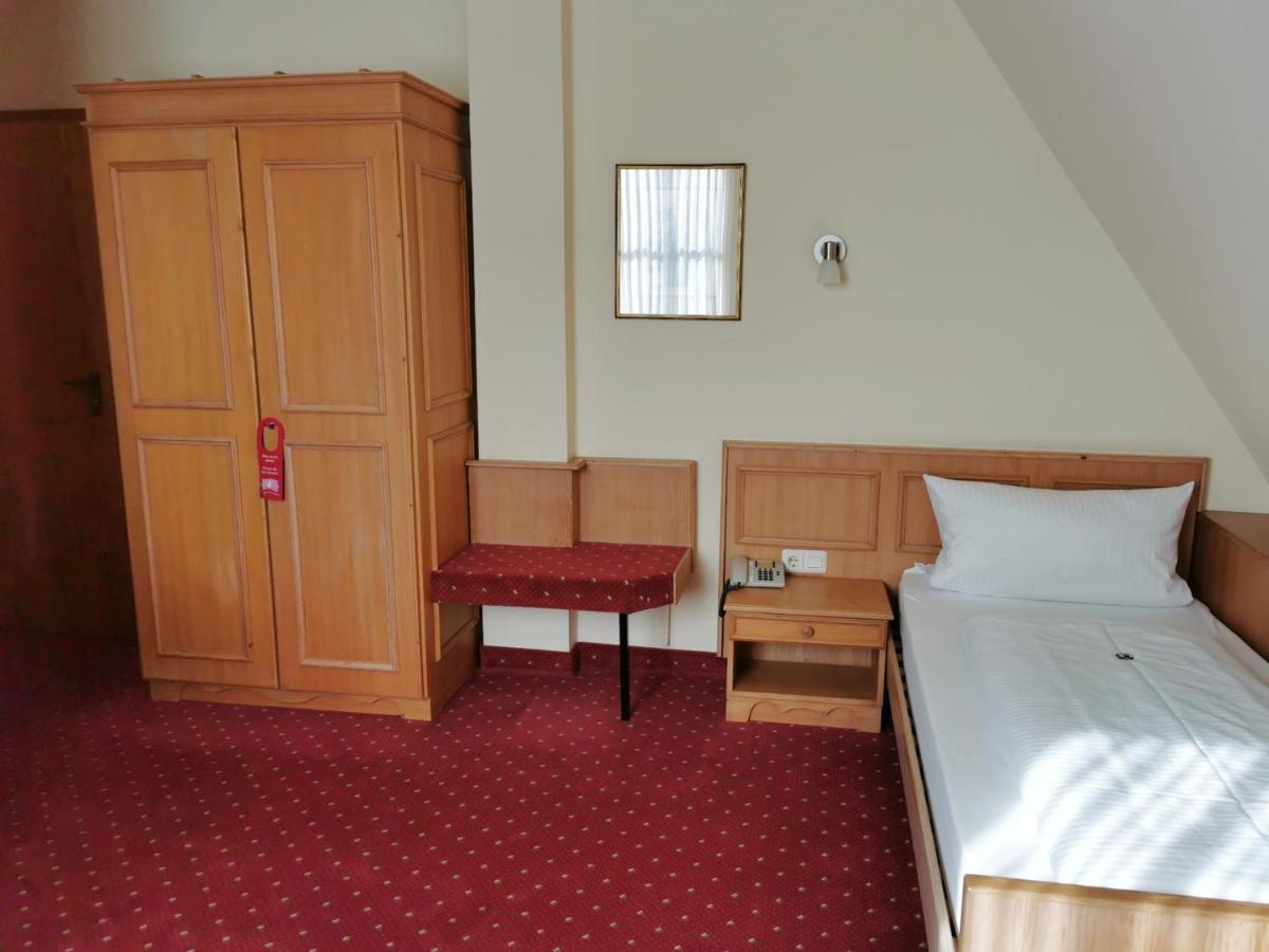 Landhotel Oelmuehle Mombris Esterno foto