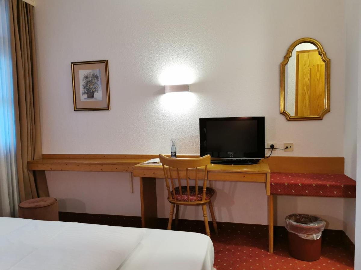Landhotel Oelmuehle Mombris Esterno foto