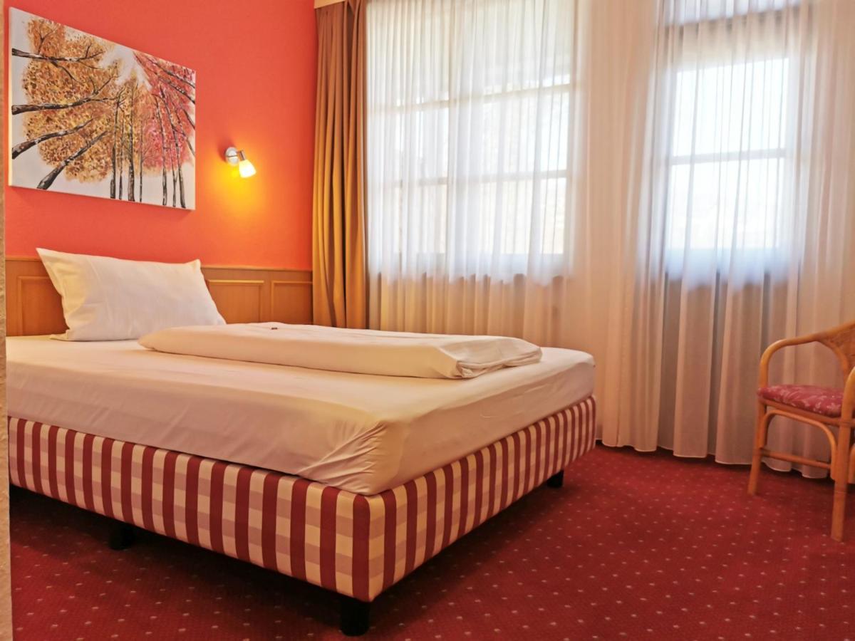 Landhotel Oelmuehle Mombris Esterno foto