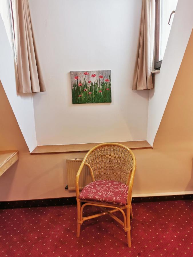 Landhotel Oelmuehle Mombris Esterno foto