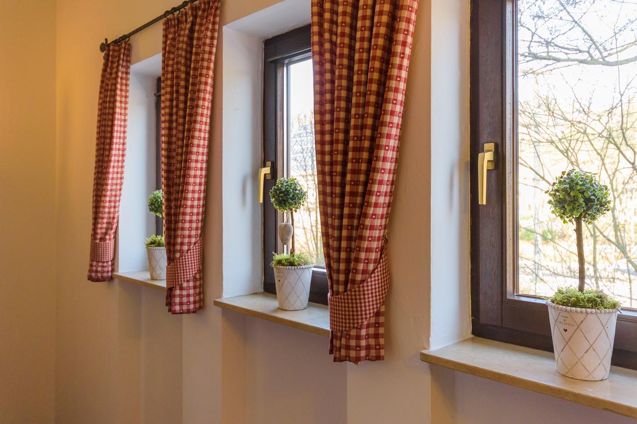 Landhotel Oelmuehle Mombris Esterno foto